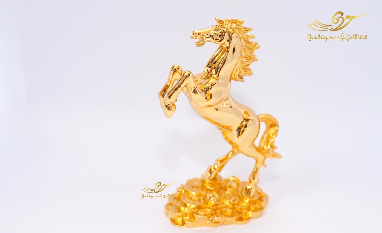 Cao dao tục ngữ về hình tượng ngựa 
